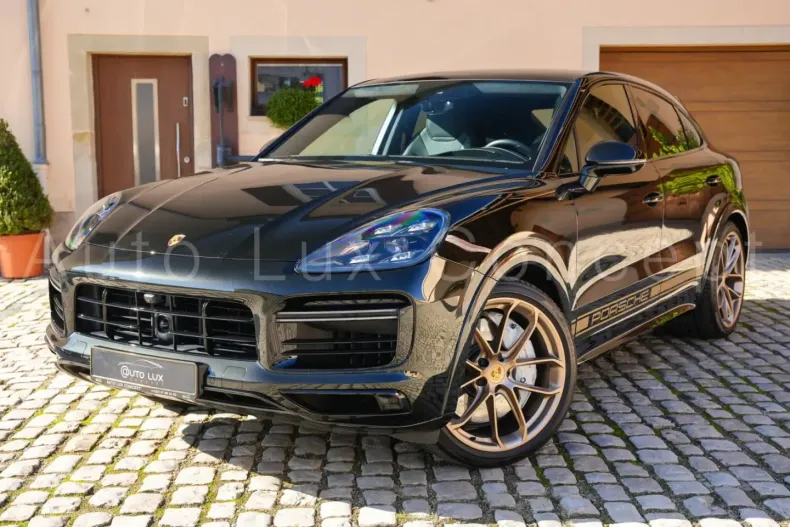Porsche Cayenne din 2022 cu 26.520 km - oferta POR157802 - foto 1