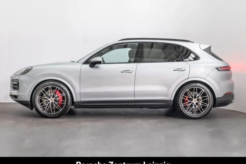 Porsche Cayenne din 2024 cu 33.300 km - oferta POR157806 - foto 2