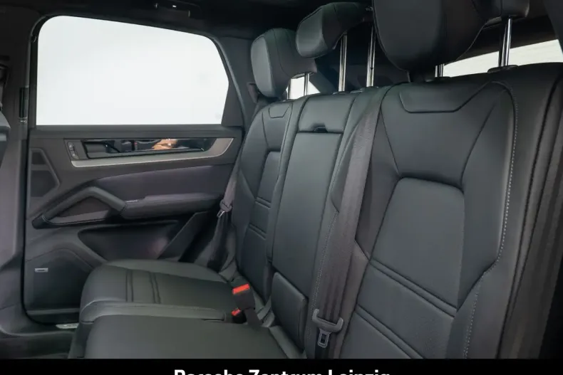 Porsche Cayenne din 2024 cu 33.300 km - oferta POR157806 - foto 18