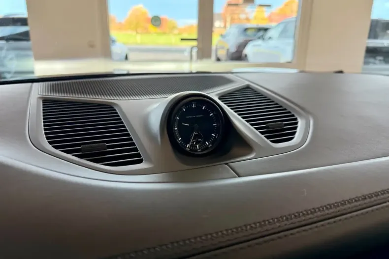 Porsche Cayenne din 2024 cu 48.298 km - oferta POR157807 - foto 23