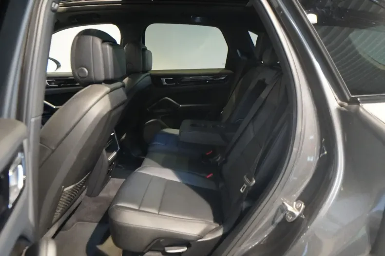 Porsche Cayenne din 2020 cu 90.000 km - oferta POR157808 - foto 10