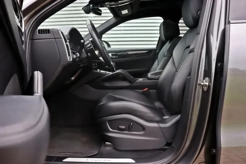 Porsche Cayenne din 2021 cu 61.500 km - oferta POR157809 - foto 11