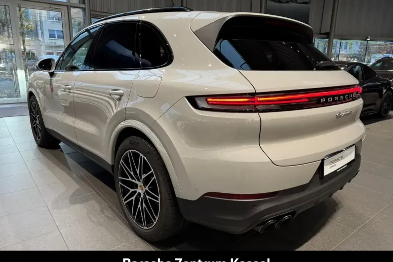 Porsche Cayenne din 2024 cu 21.900 km - oferta POR157812 - foto 3