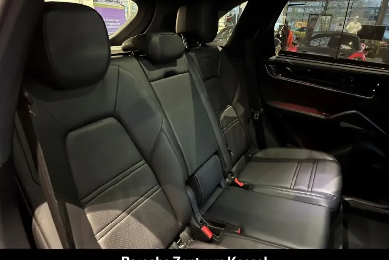 Porsche Cayenne din 2024 cu 21.900 km - oferta POR157812 - foto 15