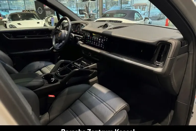 Porsche Cayenne din 2024 cu 21.900 km - oferta POR157812 - foto 36