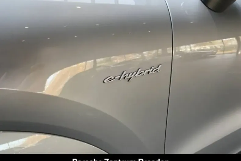 Porsche Cayenne din 2024 cu 20.001 km - oferta POR157813 - foto 28