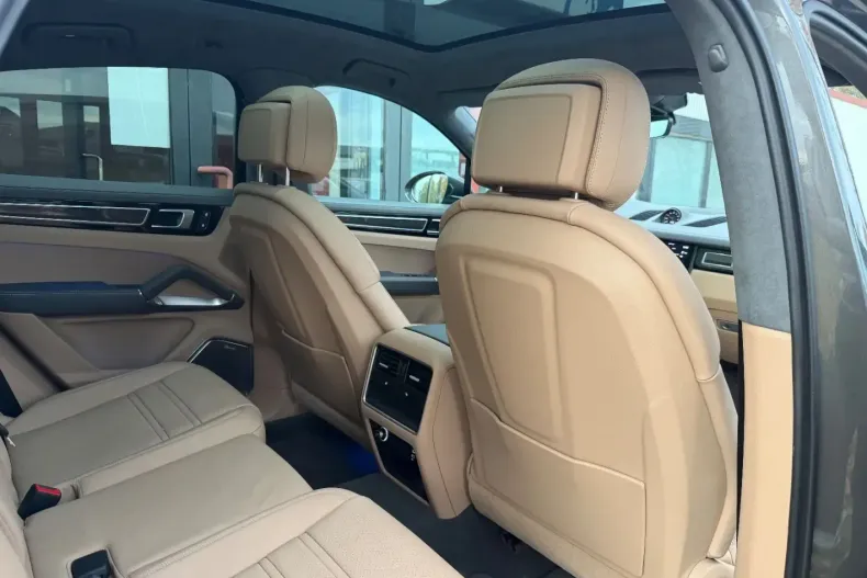 Porsche Cayenne din 2022 cu 46.700 km - oferta POR157814 - foto 13