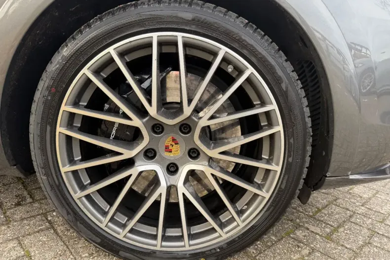 Porsche Cayenne din 2022 cu 46.700 km - oferta POR157814 - foto 22