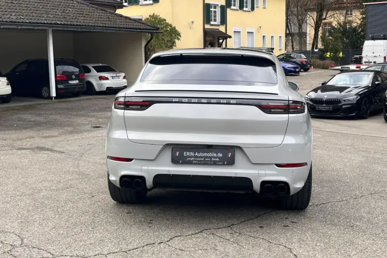 Porsche Cayenne din 2022 cu 22.400 km - oferta POR157815 - foto 6