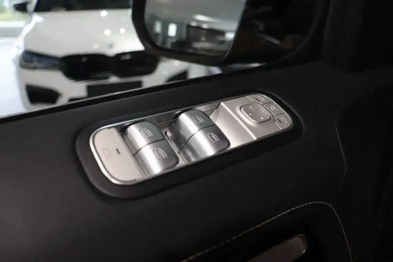 Mercedes-Benz G 63 AMG din 2024 cu 4.548 km - oferta MER157818 - foto 13