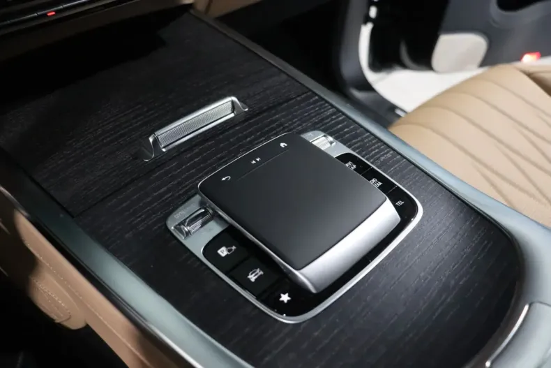 Mercedes-Benz G 63 AMG din 2024 cu 4.548 km - oferta MER157818 - foto 26