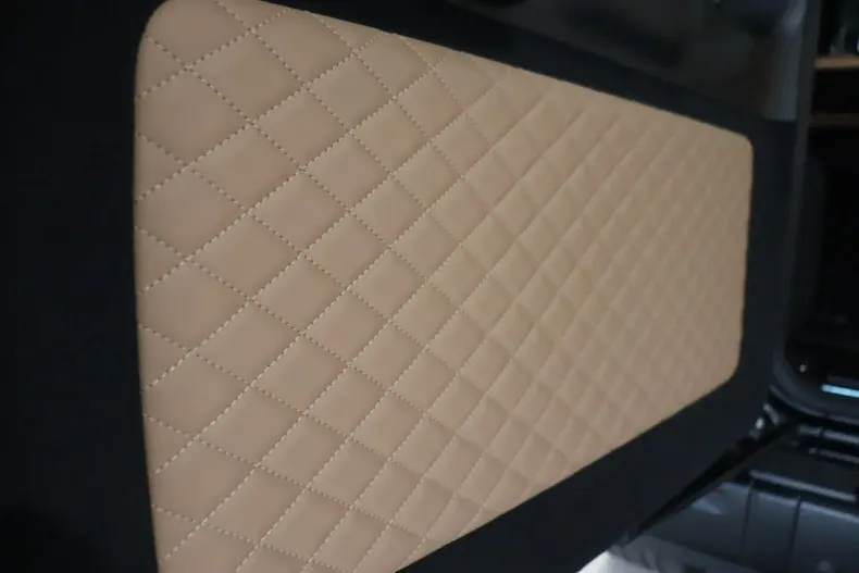 Mercedes-Benz G 63 AMG din 2024 cu 4.548 km - oferta MER157818 - foto 40