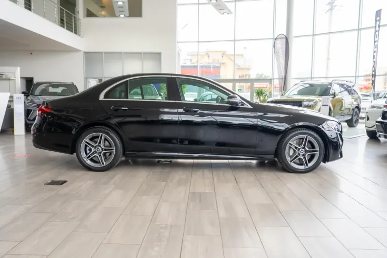 Mercedes-Benz 300e din 2021 cu 117.338 km - oferta MER157831 - foto 4