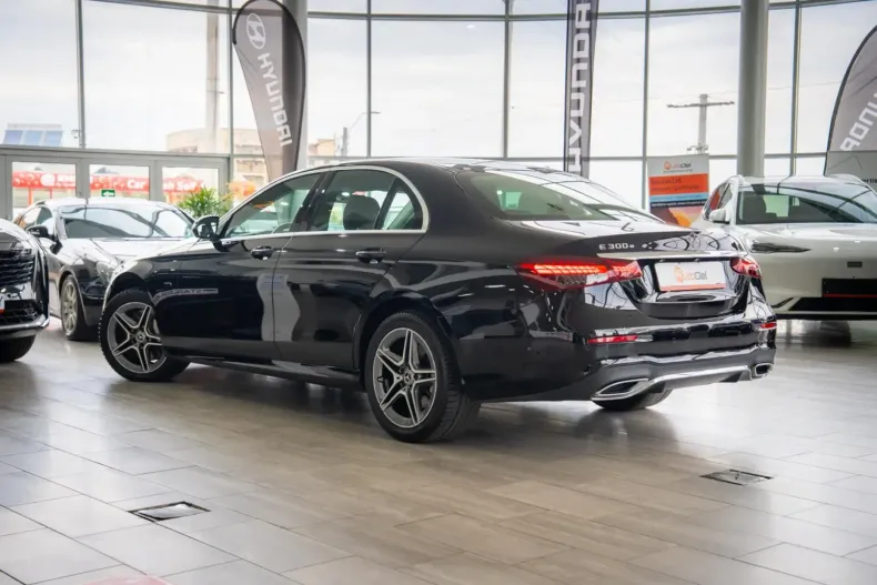 Mercedes-Benz 300e din 2021 cu 117.338 km - oferta MER157831 - foto 5