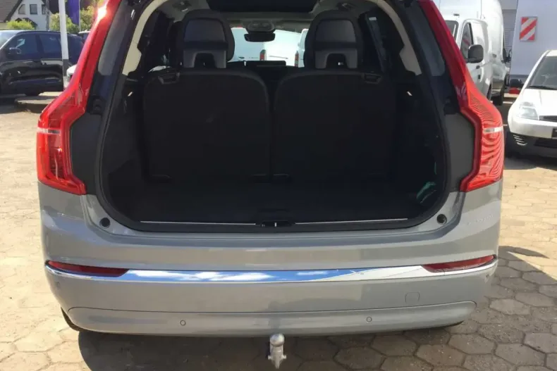 Volvo XC90 din 2024 cu 12.500 km - oferta VOL157837 - foto 3