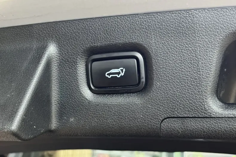 Hyundai SANTA FE din 2022 cu 66.481 km - oferta HYU157845 - foto 7