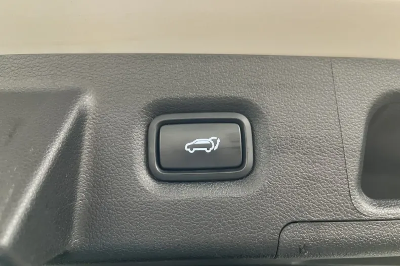 Hyundai SANTA FE din 2023 cu 52.127 km - oferta HYU157850 - foto 25