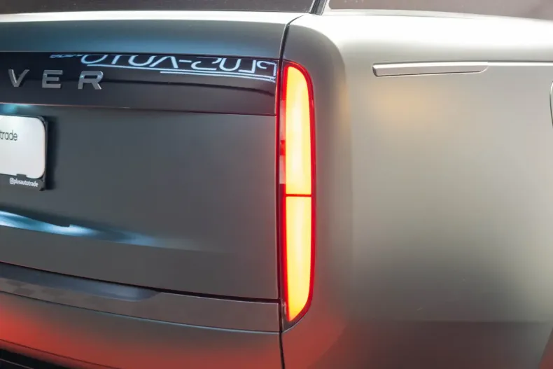 Land Rover Range Rover din 2024 cu 2.568 km - oferta LAN157861 - foto 14