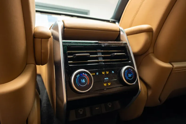 Land Rover Range Rover din 2024 cu 2.568 km - oferta LAN157861 - foto 28