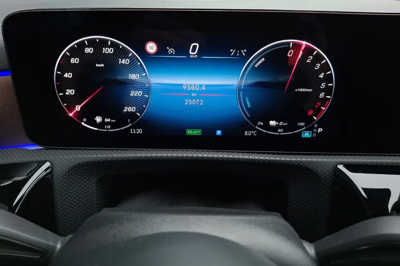 Mercedes-Benz CLA din 2023 cu 25.072 km - oferta MER157875 - foto 10