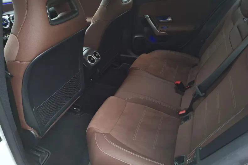Mercedes-Benz CLA din 2023 cu 25.072 km - oferta MER157875 - foto 15