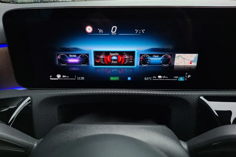 Mercedes-Benz CLA din 2023 cu 25.072 km - oferta MER157875 - foto 24