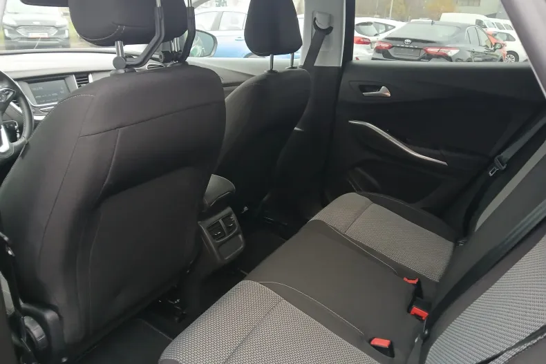 Opel Grandland (X) din 2020 cu 93.190 km - oferta OPE157877 - foto 8