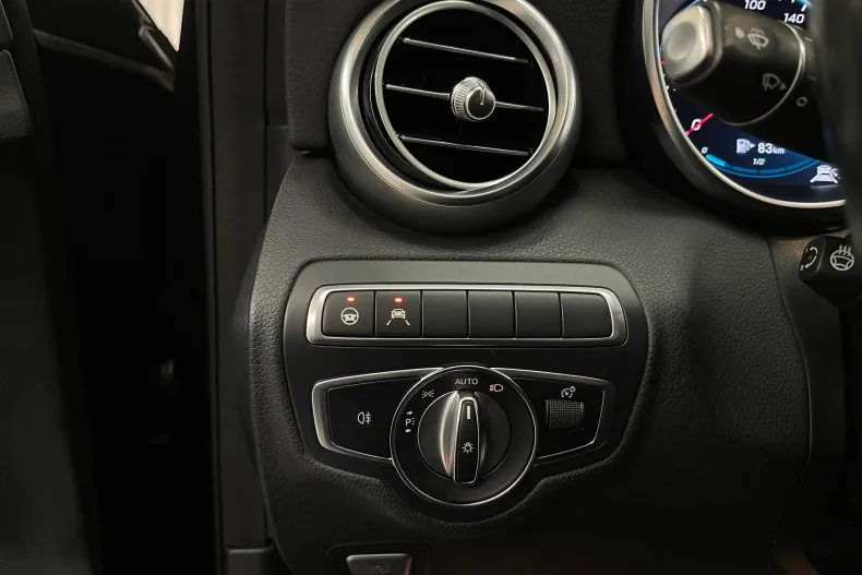 Mercedes-Benz C din 2021 cu 42.484 km - oferta MER157888 - foto 31