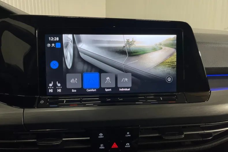 Volkswagen Golf din 2021 cu 55.628 km - oferta VOL157890 - foto 20