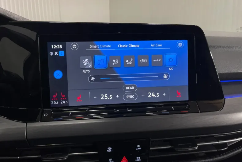 Volkswagen Golf din 2021 cu 55.628 km - oferta VOL157890 - foto 21