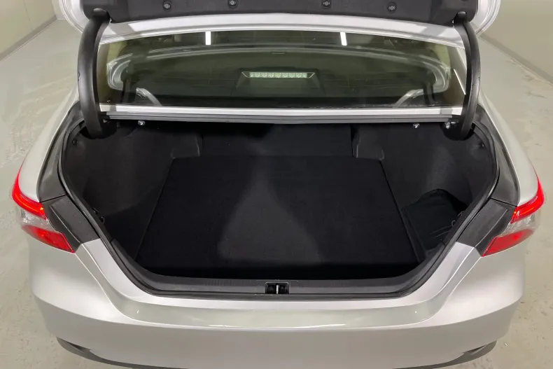 Toyota Camry din 2022 cu 53.993 km - oferta TOY157891 - foto 12