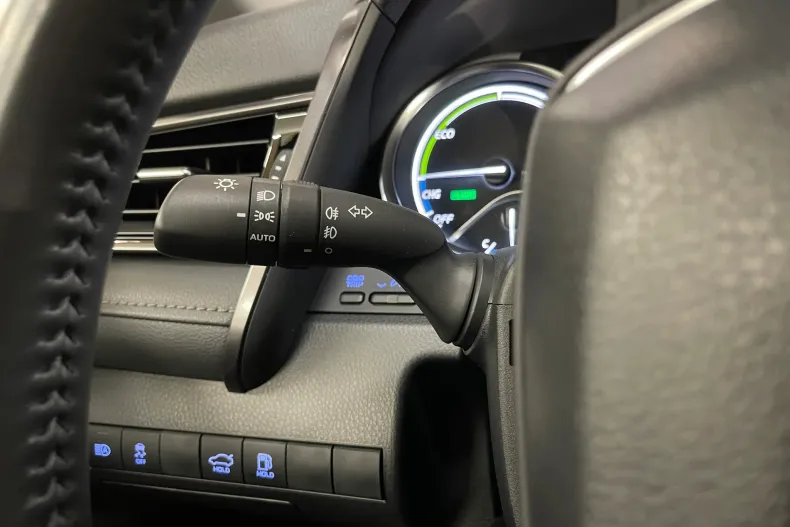 Toyota Camry din 2022 cu 53.993 km - oferta TOY157891 - foto 23