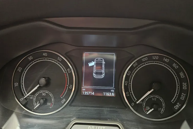 Skoda Scala din 2020 cu 135.700 km - oferta SKO157896 - foto 27