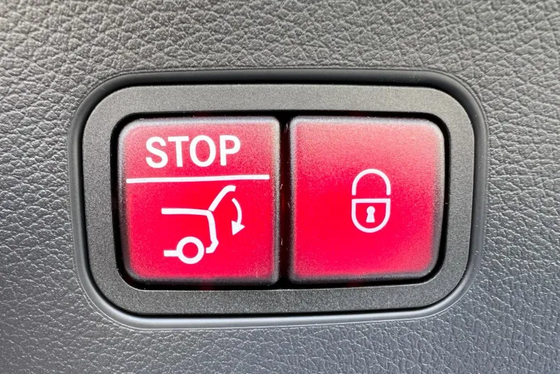 Mercedes-Benz GLC Coupe din 2024 cu 11.600 km - oferta MER157900 - foto 5