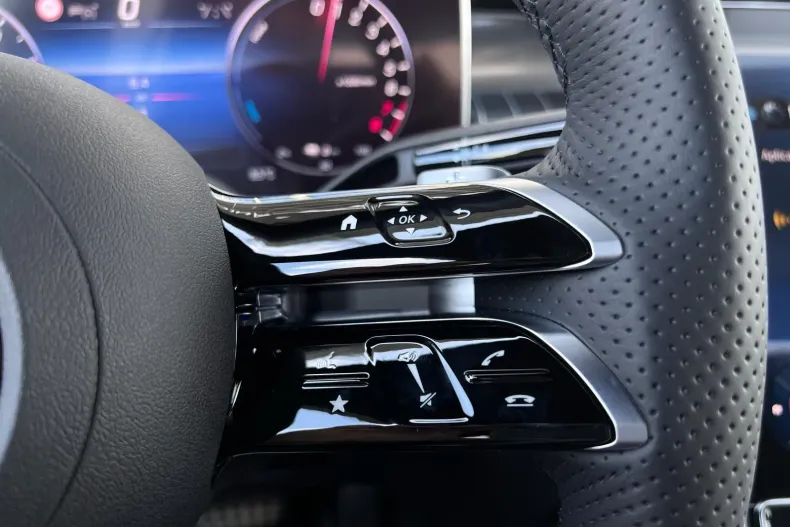 Mercedes-Benz GLC Coupe din 2024 cu 11.600 km - oferta MER157900 - foto 11