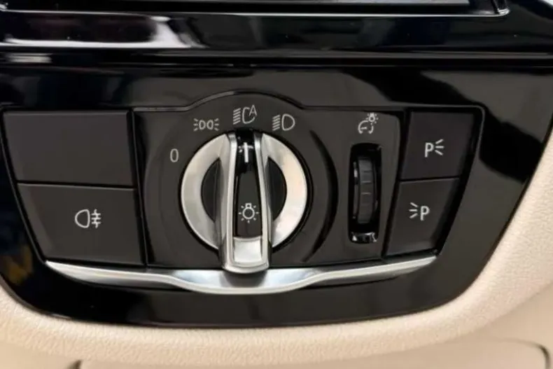 BMW Seria 5 din 2020 cu 95.000 km - oferta BMW157906 - foto 21