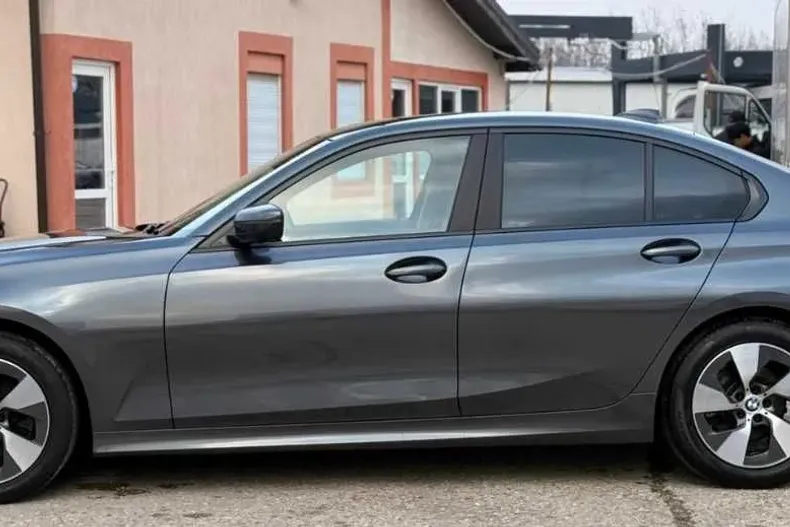 BMW Seria 3 din 2019 cu 72.000 km - oferta BMW157907 - foto 4