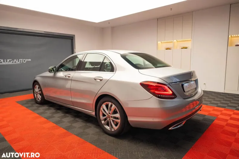 Mercedes-Benz C din 2019 cu 49.100 km - oferta MER157908 - foto 4