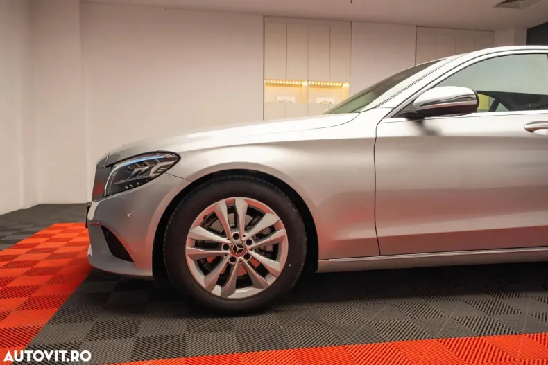 Mercedes-Benz C din 2019 cu 49.100 km - oferta MER157908 - foto 11