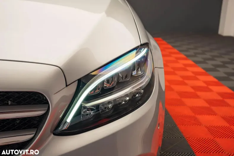 Mercedes-Benz C din 2019 cu 49.100 km - oferta MER157908 - foto 12