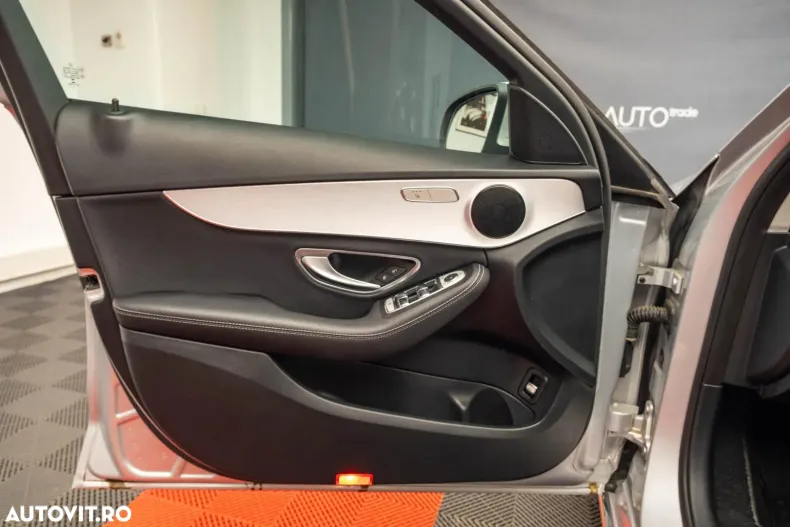 Mercedes-Benz C din 2019 cu 49.100 km - oferta MER157908 - foto 20