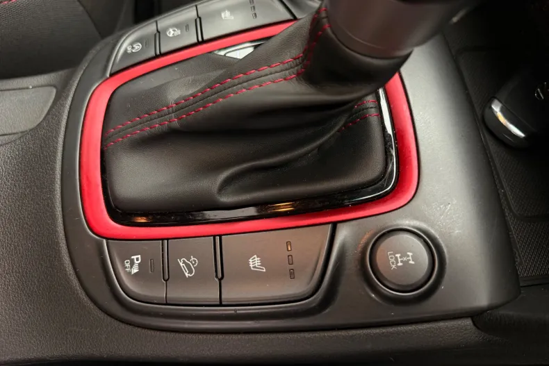 Hyundai KONA din 2019 cu 64.606 km - oferta HYU157909 - foto 19