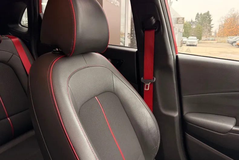 Hyundai KONA din 2019 cu 64.606 km - oferta HYU157909 - foto 31