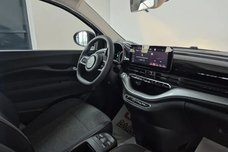 Fiat 500 din 2022 cu 8.300 km - oferta FIA157922 - foto 6