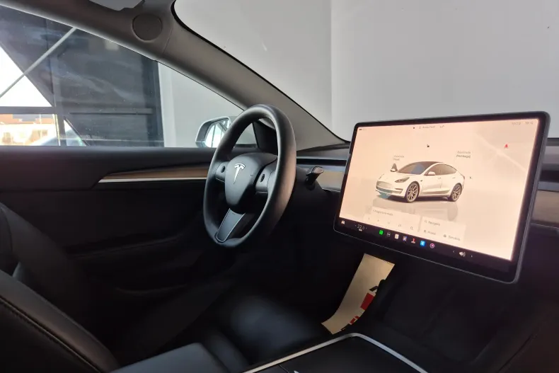 Tesla Model 3 din 2022 cu 69.900 km - oferta TES157923 - foto 7