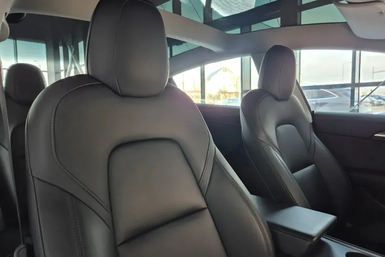 Tesla Model 3 din 2022 cu 69.900 km - oferta TES157923 - foto 9