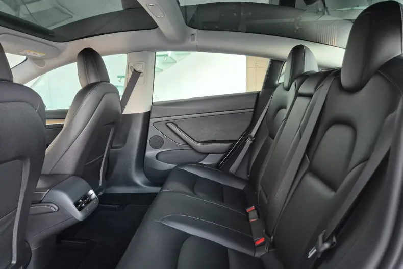 Tesla Model 3 din 2022 cu 69.900 km - oferta TES157923 - foto 10