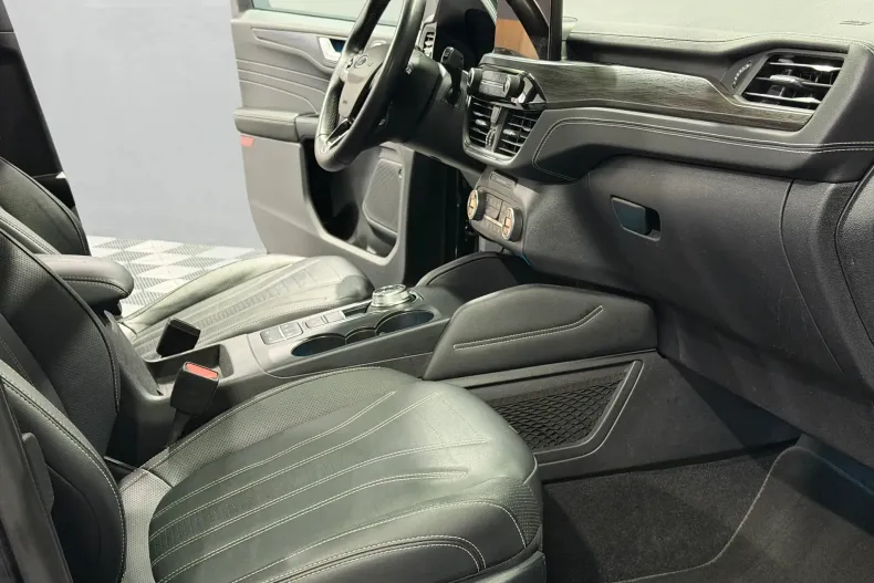 Ford Kuga din 2022 cu 146.555 km - oferta FOR157928 - foto 23