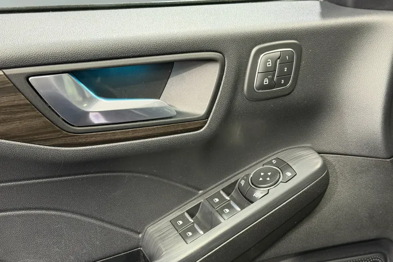 Ford Kuga din 2022 cu 146.555 km - oferta FOR157928 - foto 25