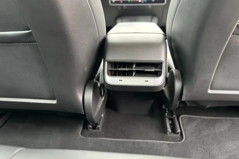 Tesla Model 3 din 2021 cu 69.014 km - oferta TES157929 - foto 28